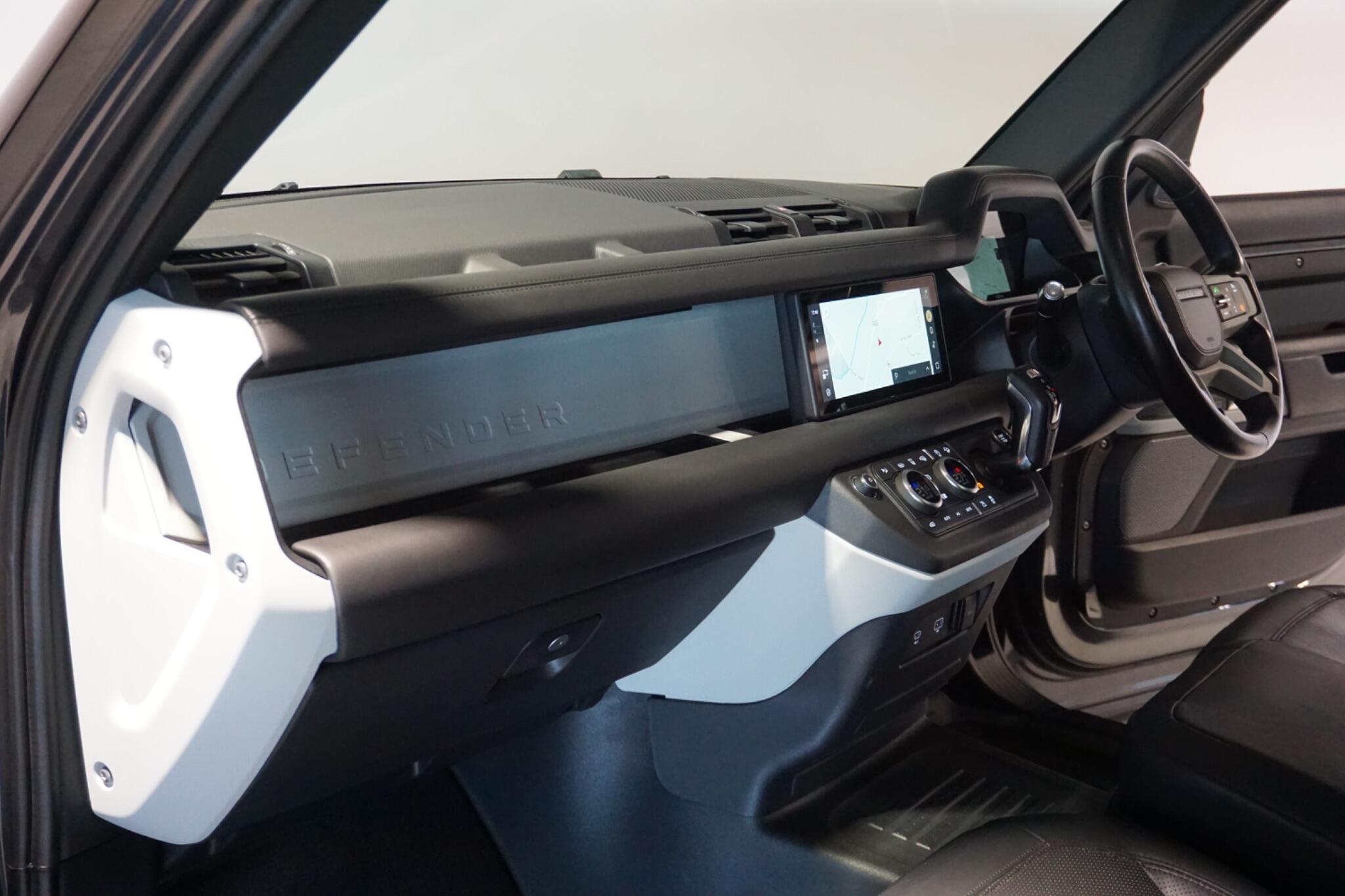 Land Rover Defender 110 3.0 D300 MHEV HSE Hard Top SUV 5dr Diesel Auto 4WD MWB Euro 6 (s/s) (300 ps)